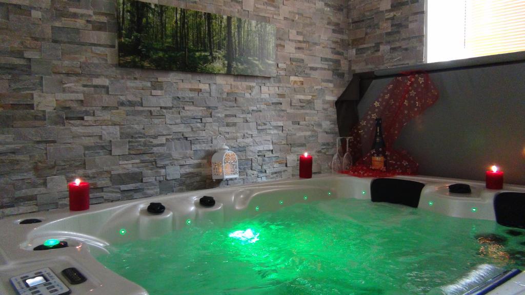 Le Clos Des Tilleuls La Vendelee Luaran gambar